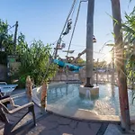 Camping Mobil Confortable Avec Terrasse Pour 6 Personnes - Api-1-52-827 Agde